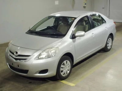 Toyota BELTA  с аукциона в Японии