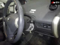 Toyota IST лот № 30924 оценка 3.5  с аукциона в Японии 4