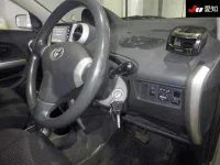 Toyota IST лот № 30739 оценка 3.5  с аукциона в Японии 4