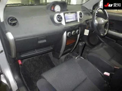 Toyota IST  с аукциона в Японии