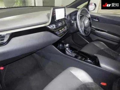 Toyota C-HR  с аукциона в Японии