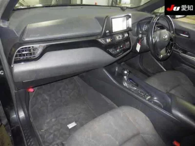 Toyota C-HR  с аукциона в Японии