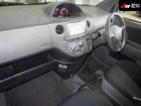 Toyota SIENTA лот № 30934 оценка 3.5  с аукциона в Японии 2