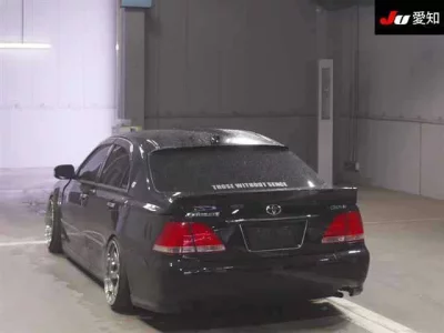 Toyota CROWN  с аукциона в Японии