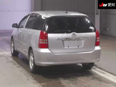 Toyota WISH  с аукциона в Японии