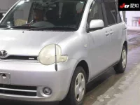 Toyota SIENTA лот № 30733 оценка 3.5  с аукциона в Японии 6