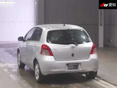 Toyota VITZ  с аукциона в Японии