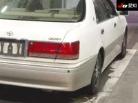 Toyota CROWN лот № 30926 оценка 3.5  с аукциона в Японии 7