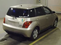 Toyota IST лот № 7255 оценка RA  с аукциона в Японии 1