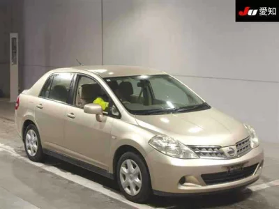 Nissan TIIDA LATIO