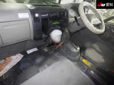 Toyota DYNA  с аукциона в Японии