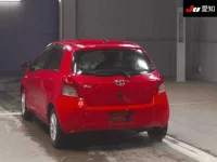 Toyota VITZ лот № 31047 оценка 3.5  с аукциона в Японии 1