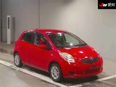 Toyota VITZ  с аукциона в Японии