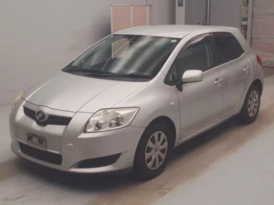 Toyota AURIS  с аукциона в Японии