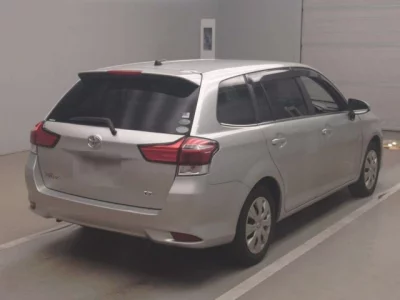 Toyota COROLLA FIELDER  с аукциона в Японии