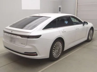 Toyota CROWN  с аукциона в Японии