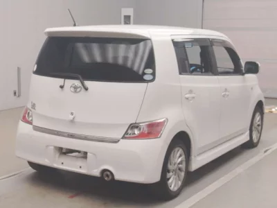 Toyota BB  с аукциона в Японии