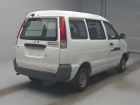 Toyota LITE ACE VAN лот № 26007 оценка 3  с аукциона в Японии 1