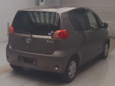 Toyota PORTE  с аукциона в Японии