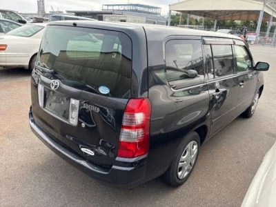Toyota SUCCEED