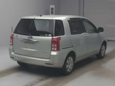 Toyota RAUM