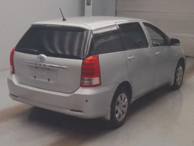 Toyota WISH  с аукциона в Японии