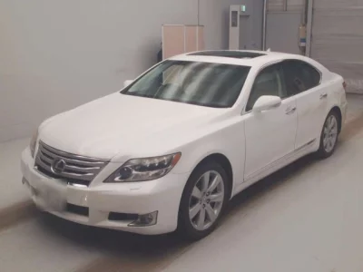 Lexus LS600h