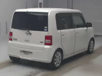 Toyota PIXIS SPACE лот № 29057 оценка 4  с аукциона в Японии 1