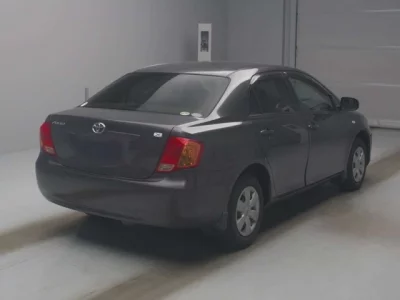 Toyota COROLLA AXIO  с аукциона в Японии