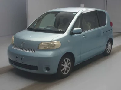 Toyota PORTE  с аукциона в Японии