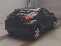 Toyota C-HR лот № 158 оценка 3  с аукциона в Японии 1