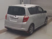 Toyota RACTIS лот № 9078 оценка 3.5  с аукциона в Японии 1