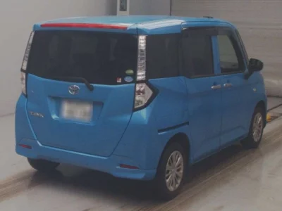 Toyota TANK