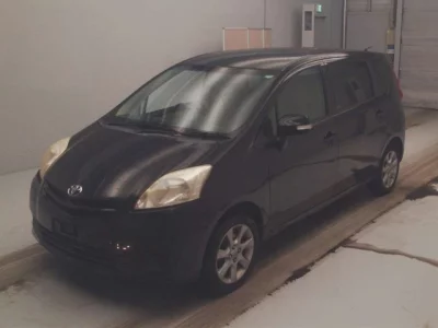 Toyota Passo Sette