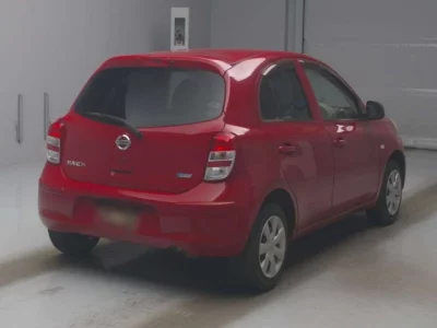 Nissan March