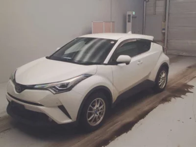 Toyota C-HR  с аукциона в Японии