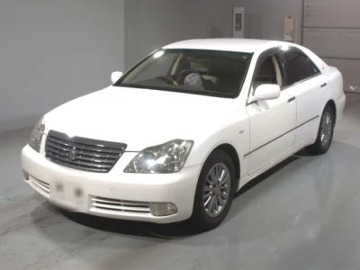 Toyota CROWN  с аукциона в Японии