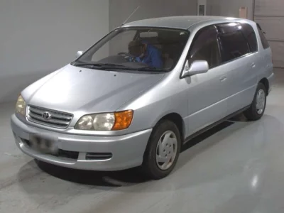 Toyota Ipsum
