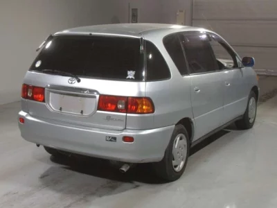 Toyota Ipsum