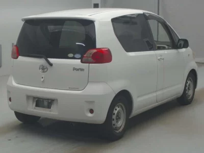 Toyota PORTE  с аукциона в Японии