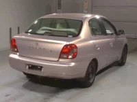 Toyota PLATZ лот № 4437 оценка R  с аукциона в Японии 1