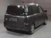 Toyota SIENTA лот № 4407 оценка R  с аукциона в Японии 1