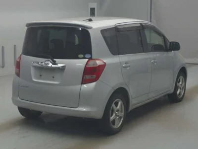 Toyota RACTIS  с аукциона в Японии