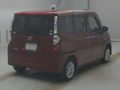 Toyota TANK
