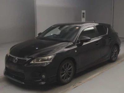 Lexus CT  с аукциона в Японии