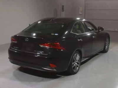Lexus IS  с аукциона в Японии