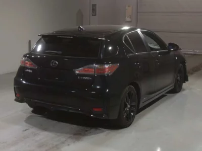 Lexus CT  с аукциона в Японии