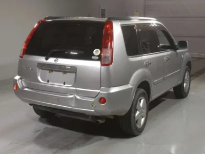 Nissan X-TRAIL  с аукциона в Японии