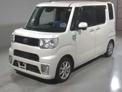 Toyota Pixis Mega