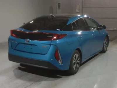 Toyota PRIUS PHV